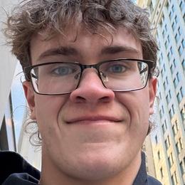 Zach Hoftender