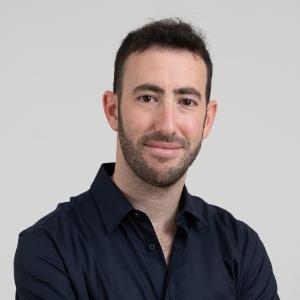 Moshe Paris