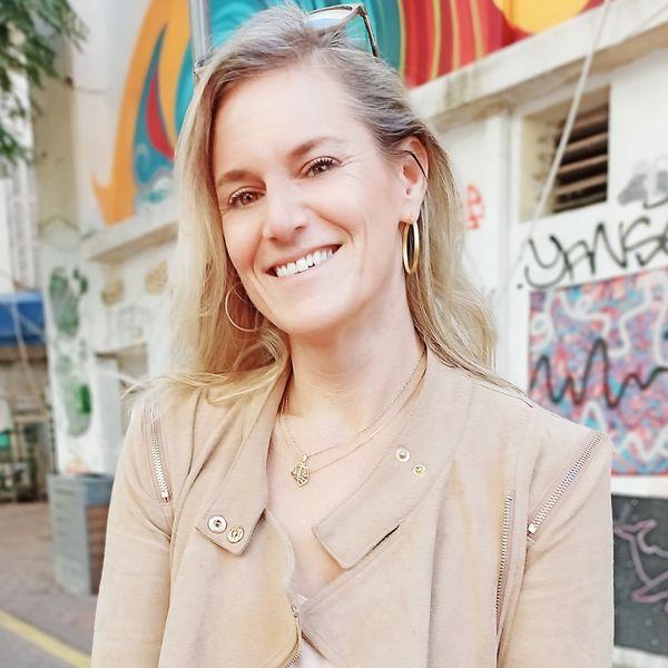 DANA NAFTALI